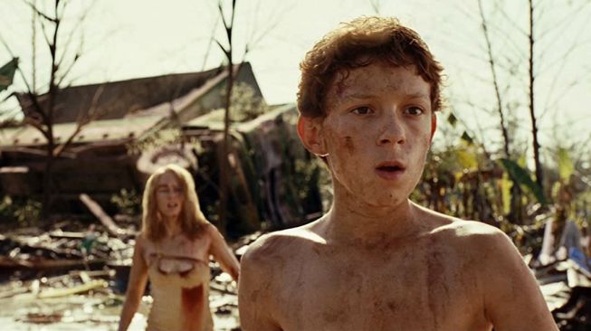 Penampilan Tom Holland di film The Impossible.