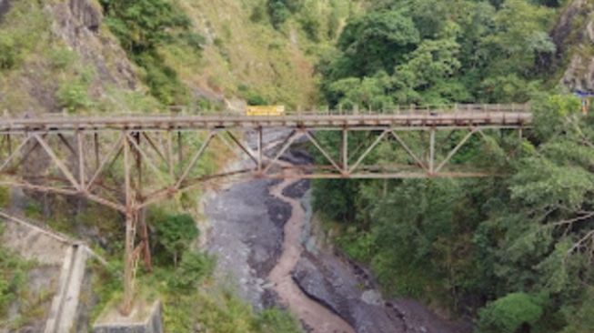 Runtuh Terhantam Arus Lahar Semeru, Adhi Karya Perbaiki Jembatan Besuk Koboan