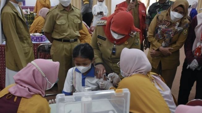 DKK Surakarta Targetkan Vaksin 3.000 Dosis/Hari untuk Anak 6-11 Tahun