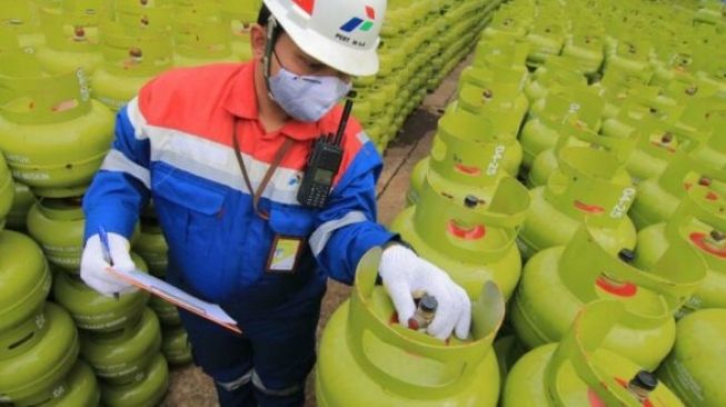 Cegah Kelangkaan, Pertamina Tambah Pasokan LPG 3 Kg di Bona Fartuna