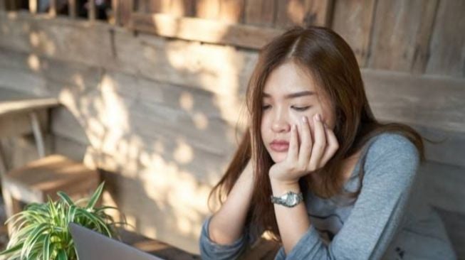 5 Ciri Seorang Introvert Sedang Marah, Tiba-tiba Menjauh