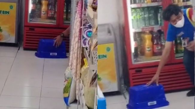 Pegawai Minimarket Multitalenta, Tangkap Tikus Dikala Gabut