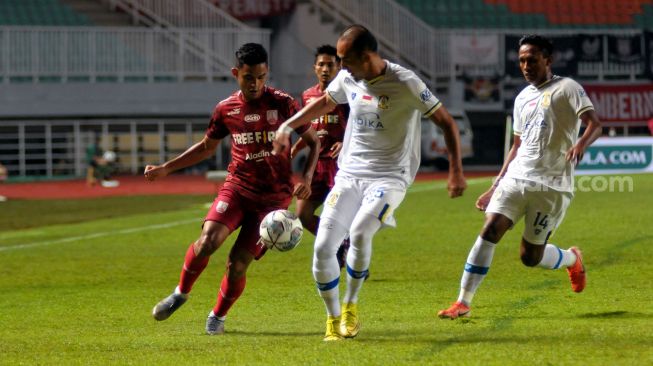 Laskar Sambernyawa Ganyang Persiba di Stadion Pakansari Bogor