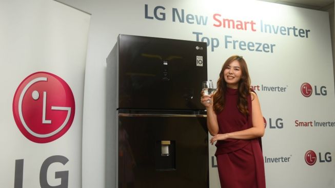 Tawarkan Higienitas dan Kesegaran, LG Kenalkan Kulkas 2 Pintu dengan Dispenser Air