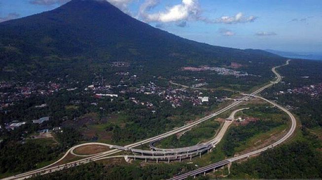 Tol Danowudu-Bitung Mulai Beroperasi Fungsional pada 23 Desember 2021