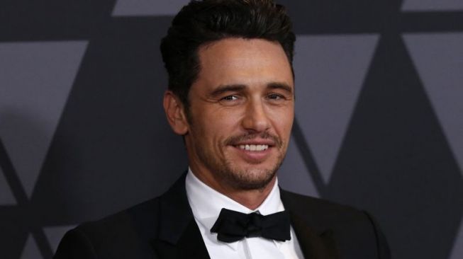 James Franco Blak-blakan Kecanduan Seks, Tiduri Beberapa Muridnya