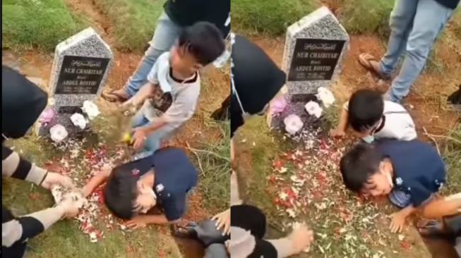 Bikin Haru, Dua Bocah Polos Berbicara di Pusara Ibunya: Halo Lagi Ngapain Mamah?