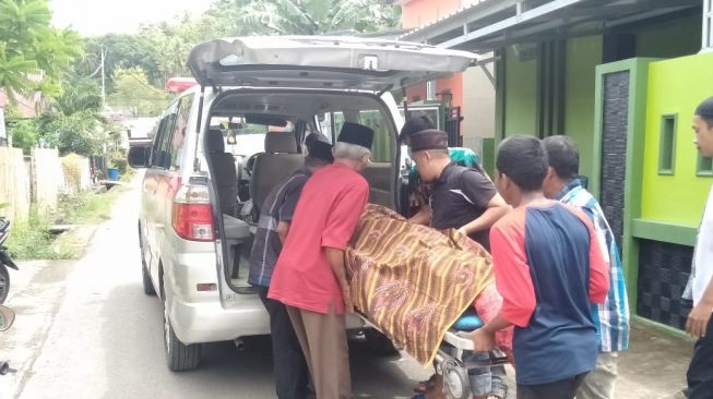 Tertimpa Bangunan saat Gempa, Kakek 65 Tahun di Selayar Meninggal Dunia