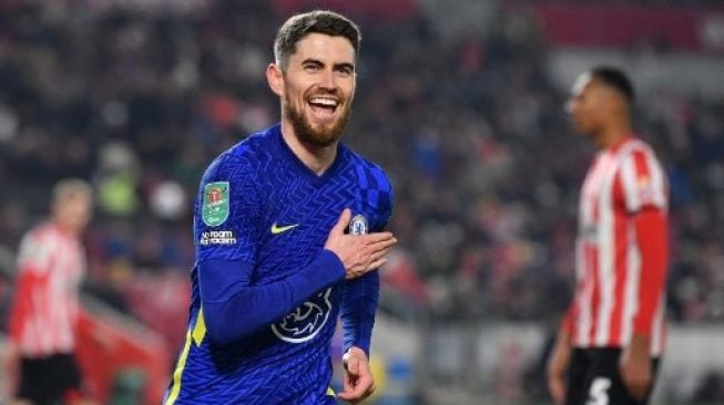 Gelandang Chelsea Jorginho Tawarkan Diri ke Barcelona Jelang Status Bebas Transfer Musim Depan