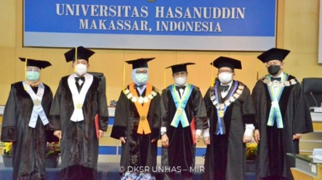 Universitas Hasanuddin Wajibkan Calon Wisudawan Vaksinasi Lengkap dan Punya Aplikasi Peduli Lindungi