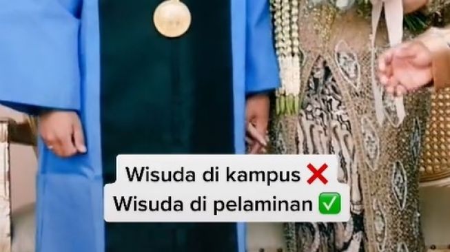 Viral Pria Wisuda di Pelaminan Bareng Momen Nikah, Publik: Dapat Ijazah Plus Ijab Sah