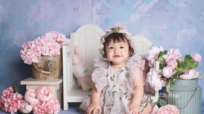 Potret Chloe Anak Asmirandah (Instagram/@asmirandah89)