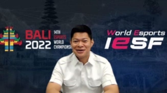 Tangkap layar Ketua Komite Olimpiade Indonesia (KOI) Raja Sapta Oktohari dalam konferensi pers virtual pengumuman Indonesia sebagai tuan rumah IESF 14th Esports World Championships 2022, Jumat (19/11/2021). (ANTARA/Arindra Meodia)