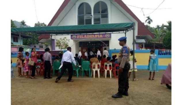 Ibadah Malam Kudus di Kota Jayapura, Satu Gereja Dikawal 10 Polisi