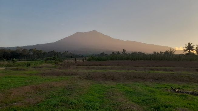 Bukit Besak dan Desa Tanjung Menang di Lahat, Terima Penghargaan Pariwisata