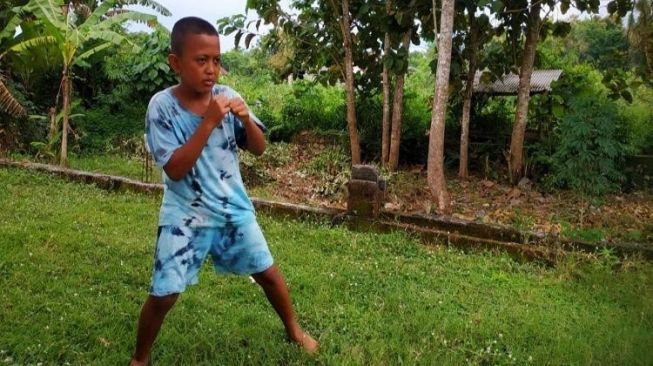 Petinju Cilik dari Jembrana Ini Bertekad Menjadi Profesional