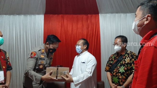 Sambangi Posko Pengamanan Natal, Pastor Gereja Katedral Ungkap Hal Menyentuh