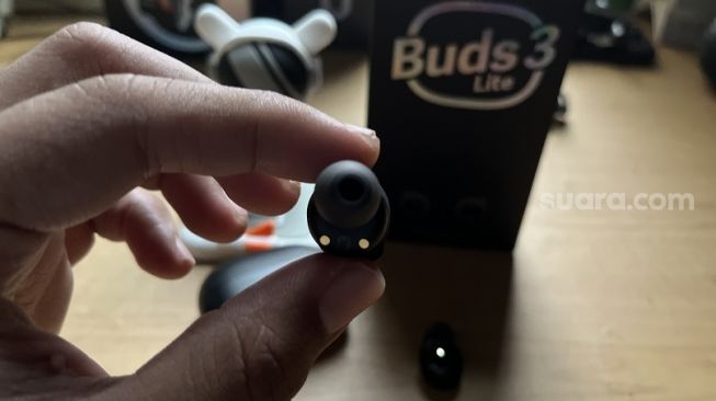 Redmi Buds 3 Lite. [Suara.com/Dicky Prastya]