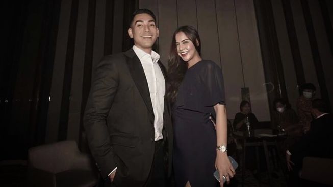 Ratu Rizky Nabila dan pacar baru. (Instagram/@jeritch)