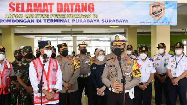 Kakorlantas Ingatkan Pengguna Jalan Waspada Cuaca Ekstrem Selama Libur Nataru