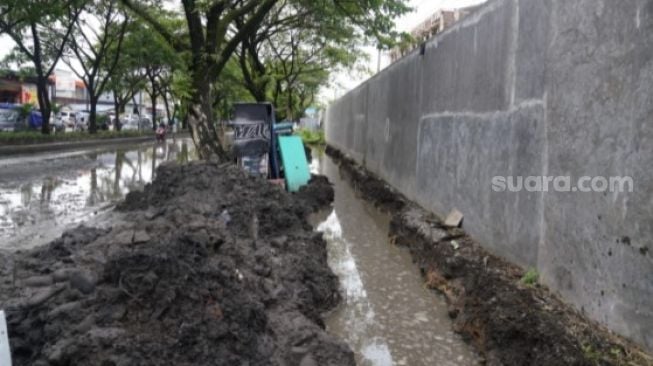 Kondisi Terkini Jalan Tun Abdul Razak Kabupaten Gowa yang Sering Banjir