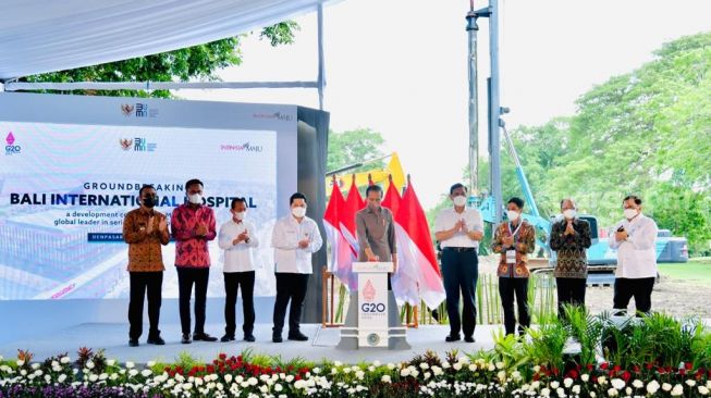 Jokowi Ngaku Pemerintah Kehilangan Rp 97 Triliun karena Warga Pilih Berobat ke Luar Negeri