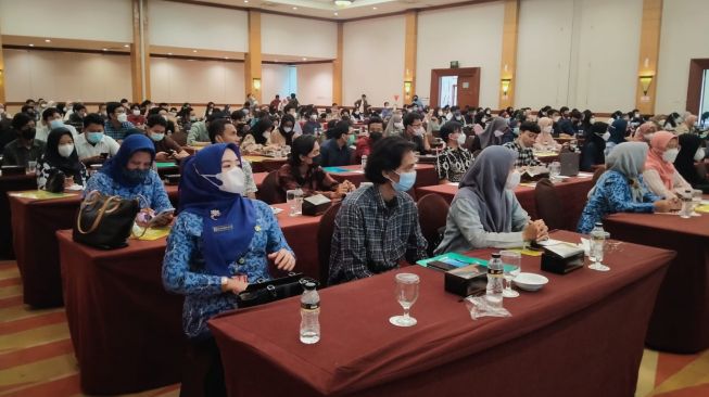 Tingkatkan SDM, Wali Kota Cilegon Sosialisasikan Program Full Sarjana