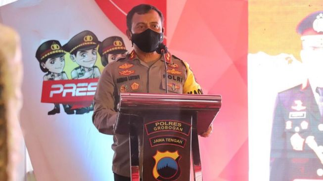 Aktif Jaga Kamtibmas, Kapolda Jateng Berikan Puluhan Penghargaan untuk Masyarakat