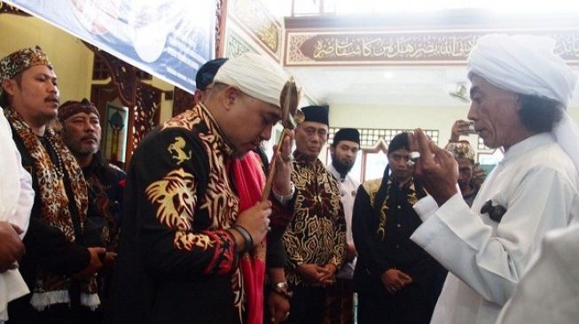 Resmi Jadi Sultan Keraton Kasepuhan, Inilah Gelar Pangeran Kuda Putih