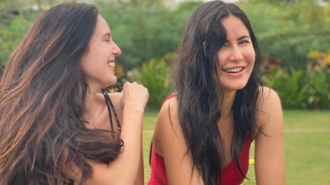 Isabelle Kaif dan Katrina Kaif. [Instagram]