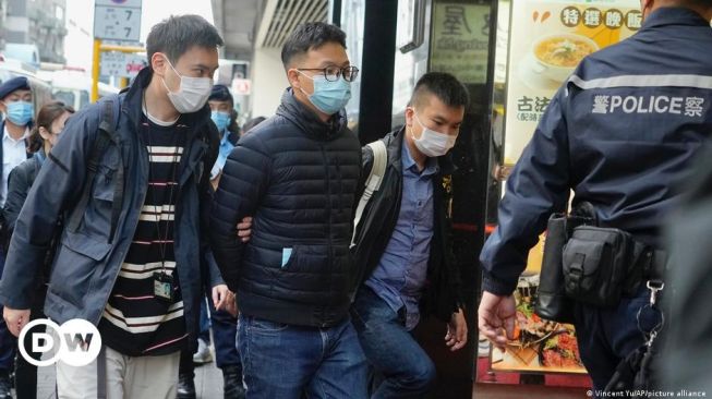 Polisi Hong Kong Gerebek Kantor Media Pro-Demokrasi, 6 Orang Ditangkap