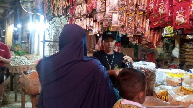 Banyak Ibu-ibu Mengeluh, Pemerinta Diminta Turunkan Harga Bahan Pokok