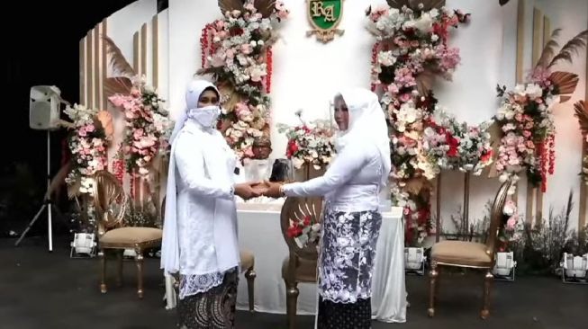 Akad Nikah Roro Fitria (YouTube/me Liput)