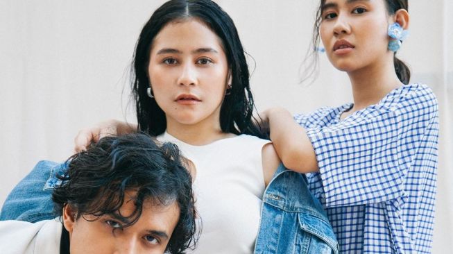 Film Kukira Kau Rumah dibintangi Jourdy Pranata, Prilly Latuconsina, dan Shenina Cinnamon. [Instagram]