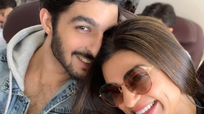 Couple Bollywood Paling Ditunggu Nikahnya. (Instagram/@sushmitasen47)