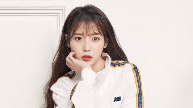 Lirik Lagu Winter Sleep - IU