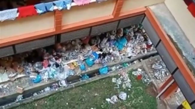 PMI Keluhkan Sampah dan Air Bersih di Lokasi Karantina Batam, Rudi: Tanggungjawab Pemprov