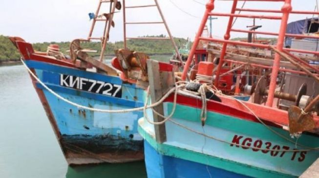 6 Kapal Asing Ilegal Telah Dilelang Kejari Batam Senilai Rp 1,1 Miliar