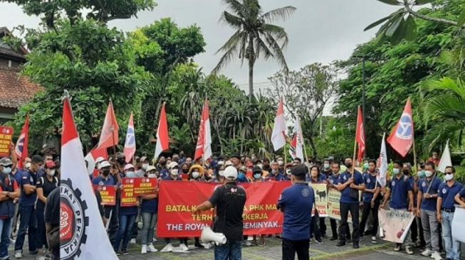 Karyawan Hotel di Seminyak Gelar Aksi, Ini Tanggapan PHRI Badung