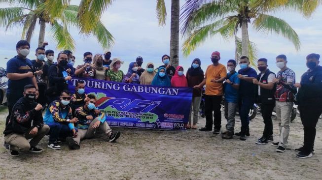 "Touring Gabungan & Bansos" Yamaha Riders Federation Indonesia (YRFI) Bangka Belitung [Yamaha]