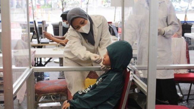 Kabar Gembira! Tarif Tes Antigen di Stasiun Kereta Api Turun Rp 10 Ribu, Jadi Rp 35 Ribu