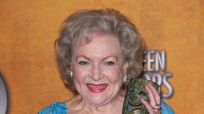 Betty White Diduga Meninggal Dunia akibat Stroke 6 Hari Sebelumnya
