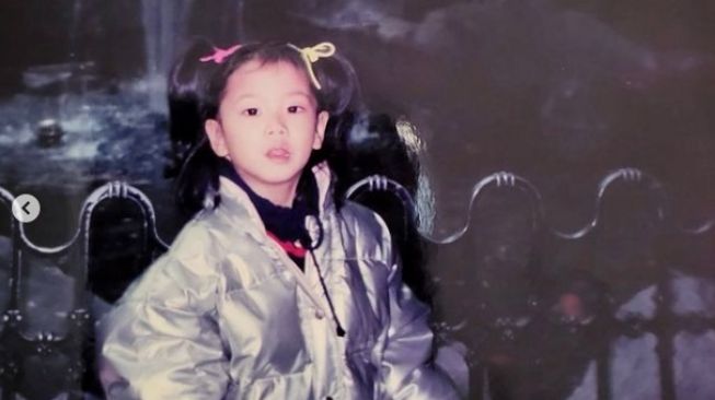 foto masa kecil Jisoo BLACKPINK [Instagram/@sooyaaa__]