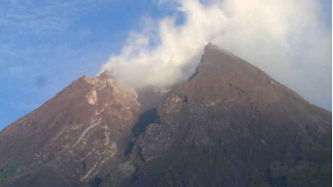 Aktivitas Merapi dalam Sepekan, Kegempaan Lebih Tinggi dan 123 Kali Luncurkan Guguran Lava