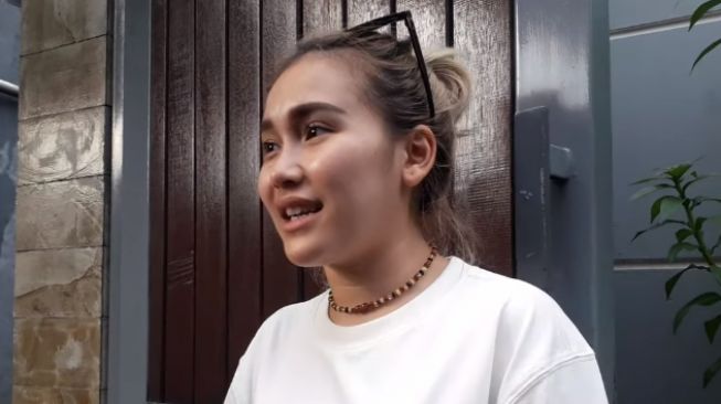 Benarkah Ayu Ting Ting Meninggal Akibat Kecelakaan Maut?