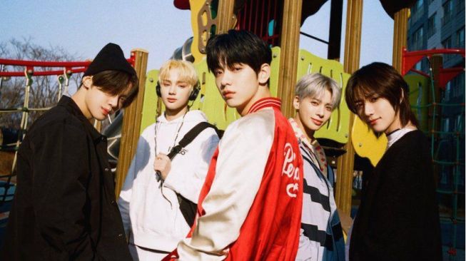 "0X1=LOVESONG (I Know I Love You)" TXT Capai 100 Juta Streaming di Spotify