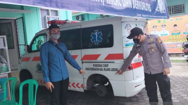 Keterlaluan! Komplotan Maling Curi Empat Ban Mobil Ambulans Milik Puskesmas