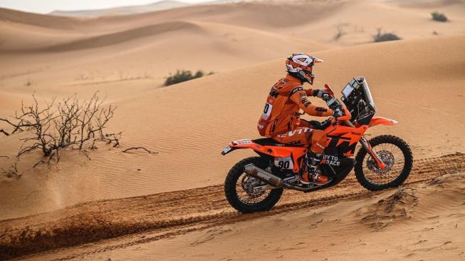 Danilo Petrucci saat ikut reli Dakar. (Instagram)