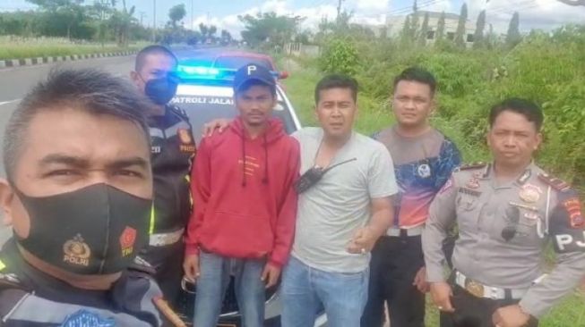 Kabur Usai Tabrak Pemotor hingga Tewas, Sopir Angkot Padang Diciduk