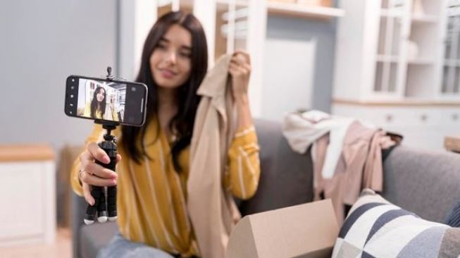 4 Cara Dapat Uang Dari Instagram, Nggak Cuma Jadi Influencer